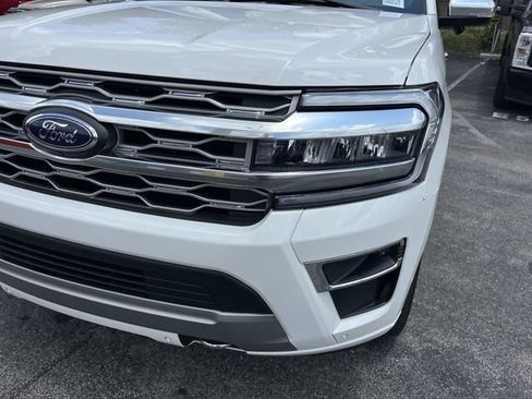 Used 2024 Ford Expedition Max Platinum AWD/4WD image 11