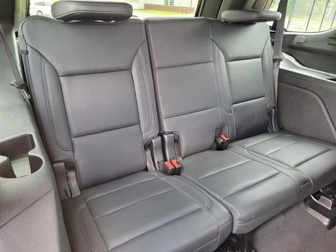 Used 2022 Chevrolet Tahoe LT w/ Luxury Package AWD/4WD image 14