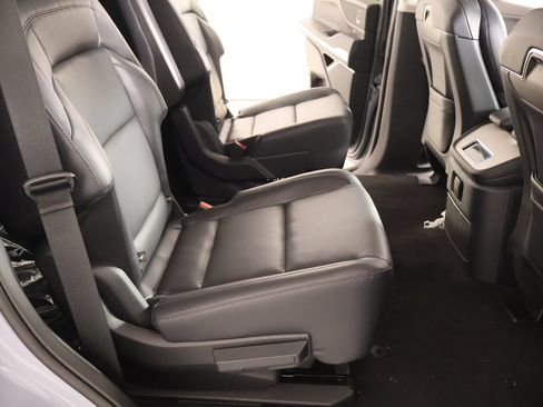 New 2027 Lincoln Navigator Premiere AWD/4WD image 16