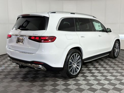 New 2026 Mercedes-Benz GLS 580 4MATIC image 9