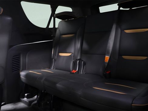 Used 2024 GMC Yukon XL AT4 w/ Technology Package image 26