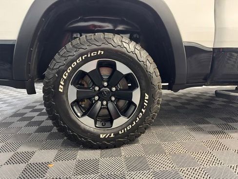 Used 2020 RAM 1500 Rebel AWD/4WD image 38