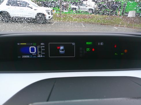 Used 2020 Toyota Prius Limited image 26