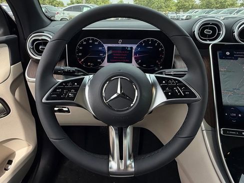 New 2026 Mercedes-Benz GLC 300 4MATIC image 23
