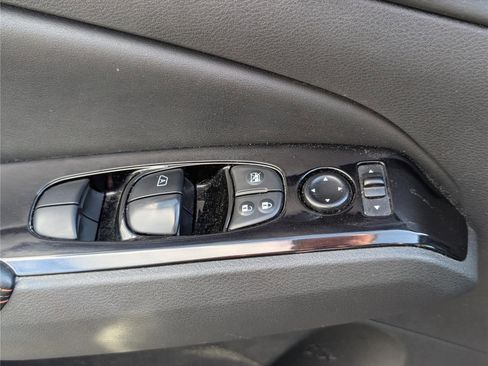 Used 2024 Nissan Altima 2.5 SR image 18