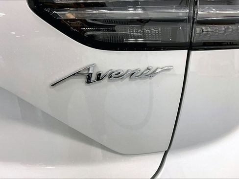 Used 2023 Buick Envision Avenir image 40