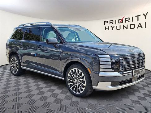 New 2026 Hyundai Palisade Calligraphy FWD image 3