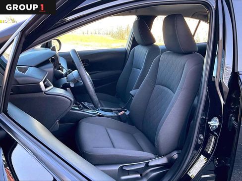 Used 2024 Toyota Corolla LE FWD image 9