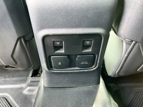 Used 2024 Ford Bronco Black Diamond AWD/4WD image 25