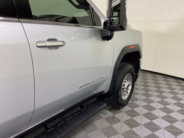 Used 2022 GMC Sierra 2500 SLE w/ X31 Off-Road Package AWD/4WD image 9