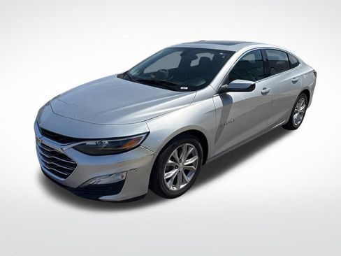 Used 2021 Chevrolet Malibu LT image 2
