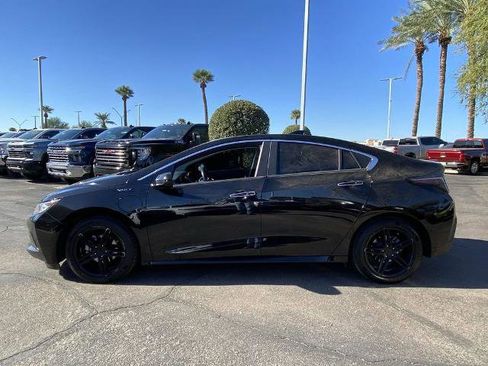 Used 2018 Chevrolet Volt Premier w/ Driver Confidence Package image 4