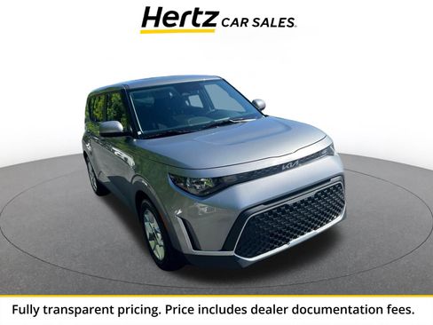 Used 2025 Kia Soul LX w/ LX Technology Package FWD image 1