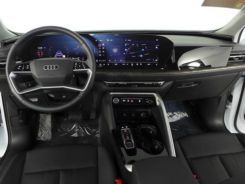 Used 2025 Audi Q5 Premium Plus w/ Premium Plus AWD/4WD image 25