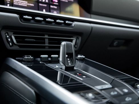 Certified 2021 Porsche 911 Turbo S image 28