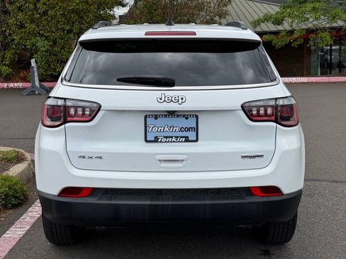 Used 2024 Jeep Compass Latitude AWD/4WD image 6