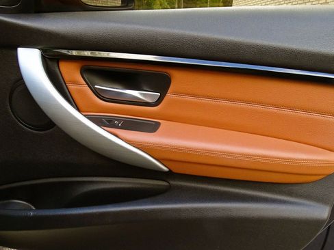 Used 2017 BMW 330i xDrive Sedan image 15