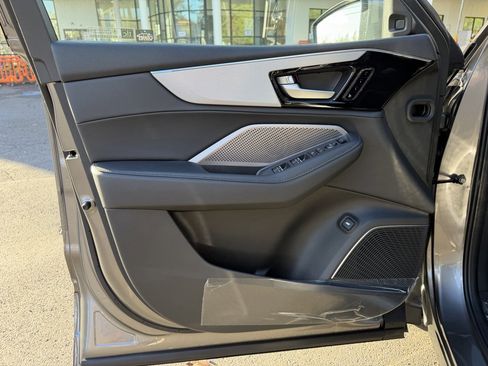 New 2026 Acura MDX SH-AWD image 11