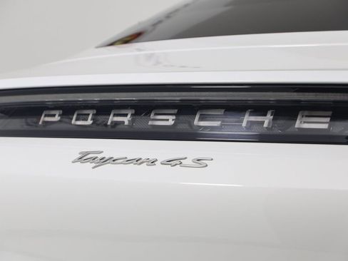 Used 2020 Porsche Taycan 4S image 58