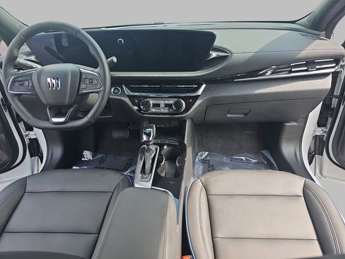 Used 2024 Buick Envista Sport Touring w/ Convenience I Package FWD image 11