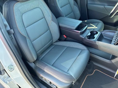 New 2026 GMC Terrain AT4 w/ Convenience Package III AWD/4WD image 21