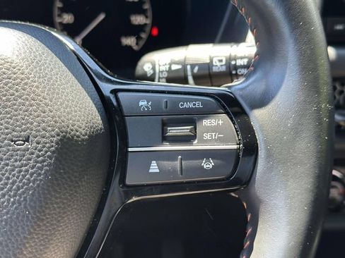 Certified 2025 Honda HR-V Sport image 19
