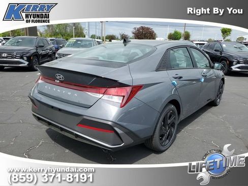 New 2026 Hyundai Elantra Sport FWD image 4