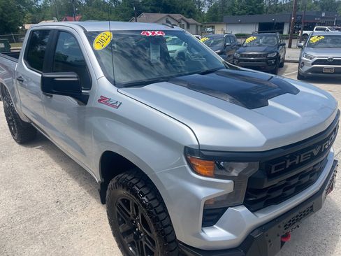 Used 2022 Chevrolet Silverado 1500 Custom Trail Boss AWD/4WD image 4