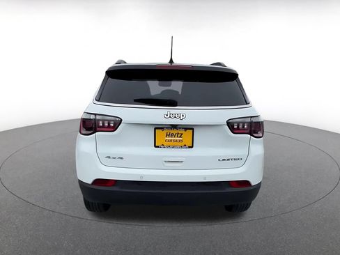 Used 2025 Jeep Compass Limited AWD/4WD image 12