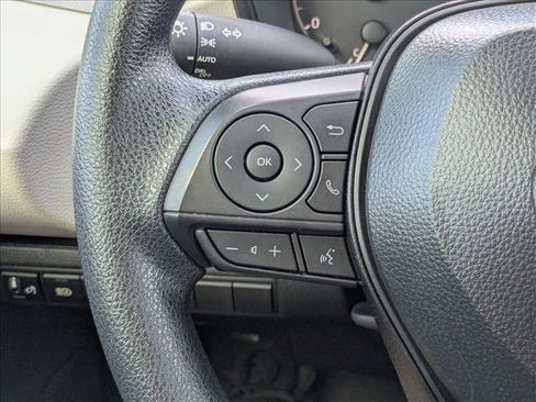 Used 2025 Toyota Corolla LE w/ Convenience Package image 4
