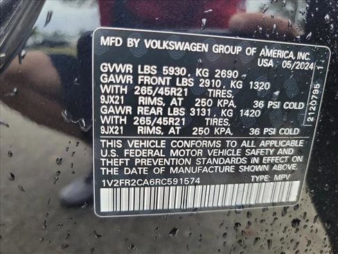 Used 2024 Volkswagen Atlas SEL Premium R-Line image 21