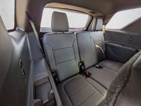 Used 2022 Chevrolet Traverse High Country image 19