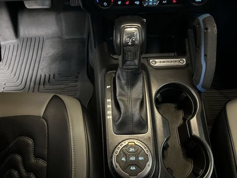 Used 2022 Ford Bronco Wildtrak AWD/4WD image 16