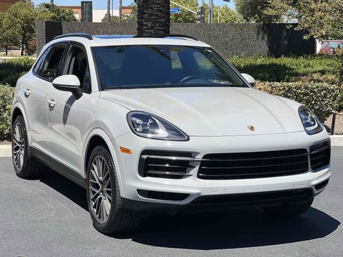 Used 2020 Porsche Cayenne E-Hybrid AWD/4WD image 22