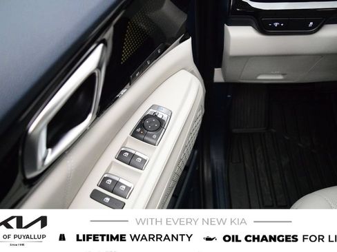 New 2026 Kia Carnival SX Prestige FWD image 27