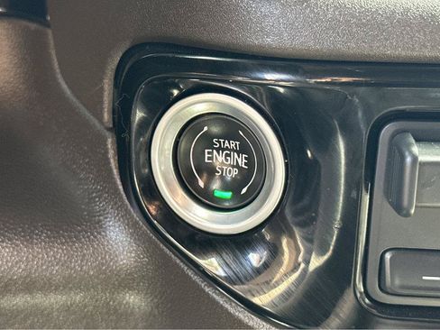 Used 2024 GMC Sierra 2500 SLE w/ SLE Value Package; AWD/4WD image 24