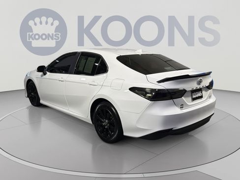 Used 2020 Toyota Camry LE w/ Convenience Package AWD/4WD image 4