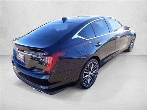 Used 2023 Cadillac CT5 Luxury image 3