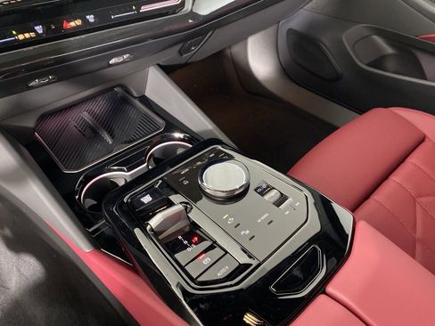 New 2026 BMW 530i xDrive w/ Premium Package image 18