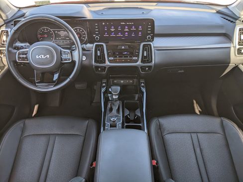 Certified 2022 Kia Sorento SX image 13