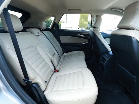 Used 2024 Ford Edge SEL AWD/4WD image 25