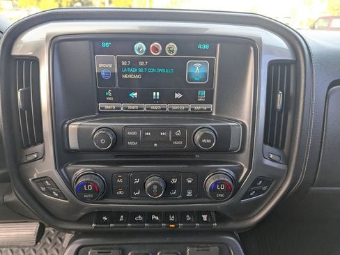 Used 2015 Chevrolet Silverado 2500 LTZ image 18