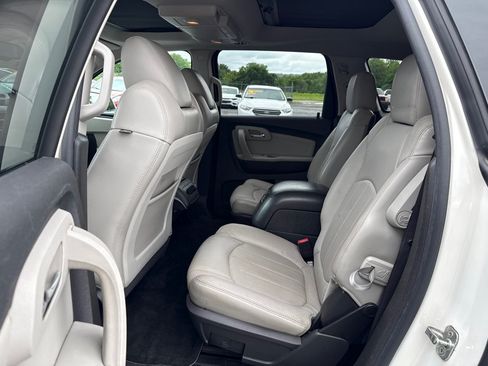 Used 2011 Chevrolet Traverse LTZ AWD/4WD image 10