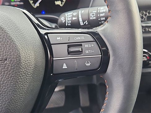 Certified 2025 Honda HR-V Sport image 25
