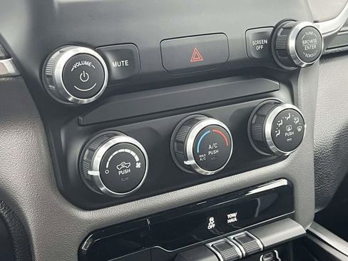 Used 2019 RAM 1500 Big Horn image 30