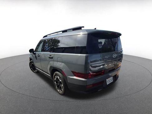 Used 2025 Hyundai Santa Fe SEL image 4