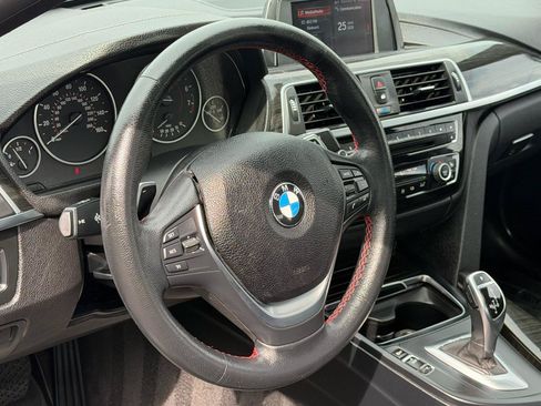 Used 2018 BMW 330i xDrive Sedan w/ Convenience Package AWD/4WD image 15