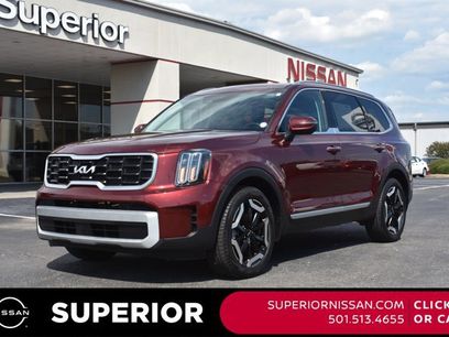 Used 2024 Kia Telluride S w/ S Sunroof Package