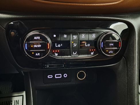 Used 2021 Buick Encore GX Essence image 20