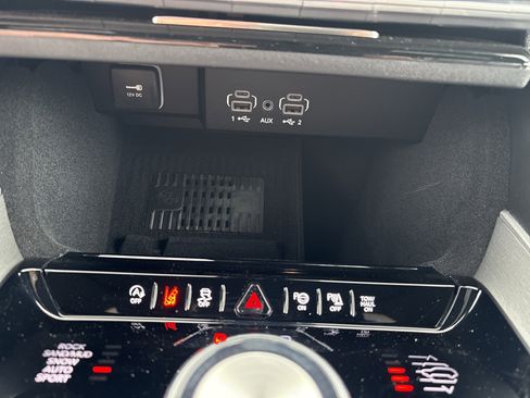 New 2026 Jeep Grand Wagoneer Limited AWD/4WD image 37
